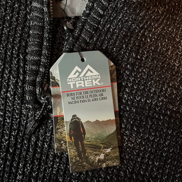 Northern Trek Knit Pullover - Picture 2 of 11